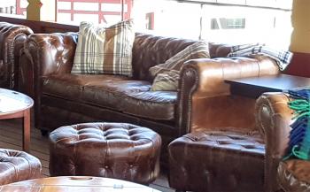 Chesterfield-Lounge