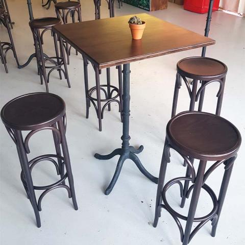 Bistrotisch mit Hocker
